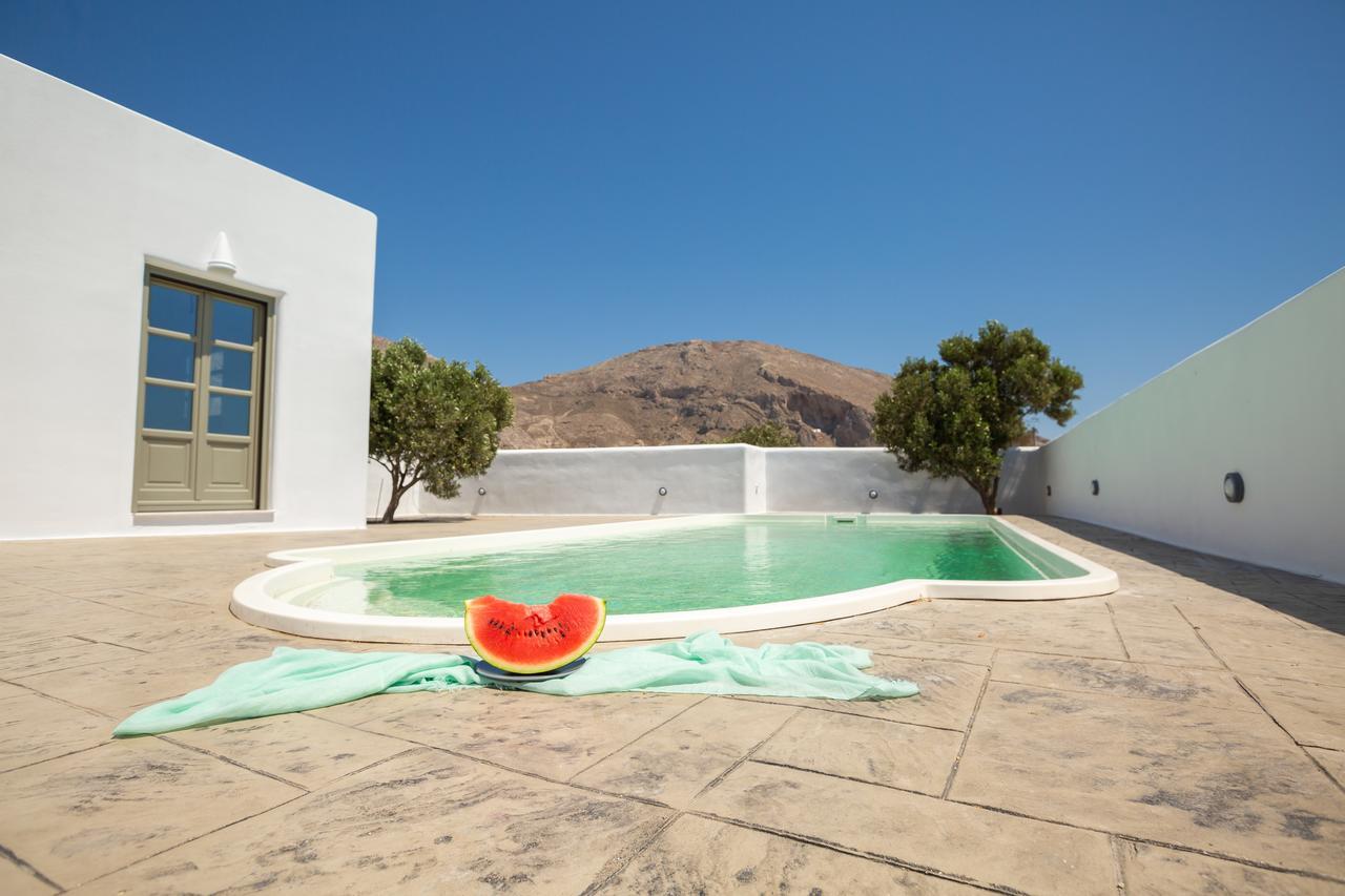 Elixirium Villa Perissa  Buitenkant foto