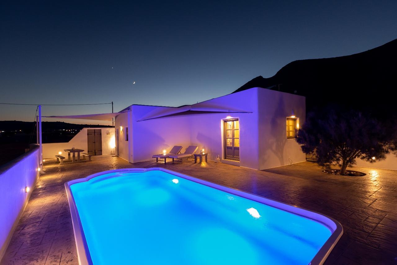 Elixirium Villa Perissa  Buitenkant foto
