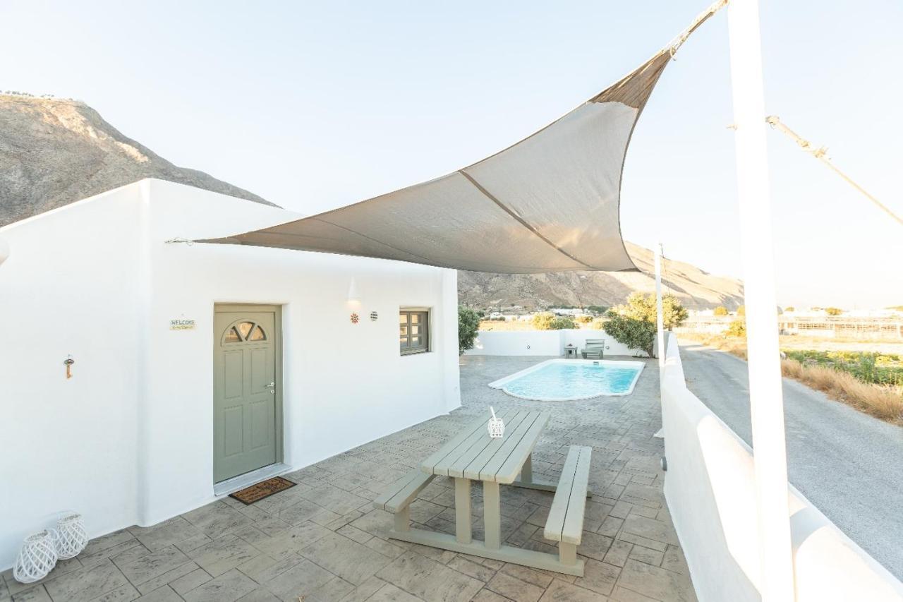 Elixirium Villa Perissa  Buitenkant foto
