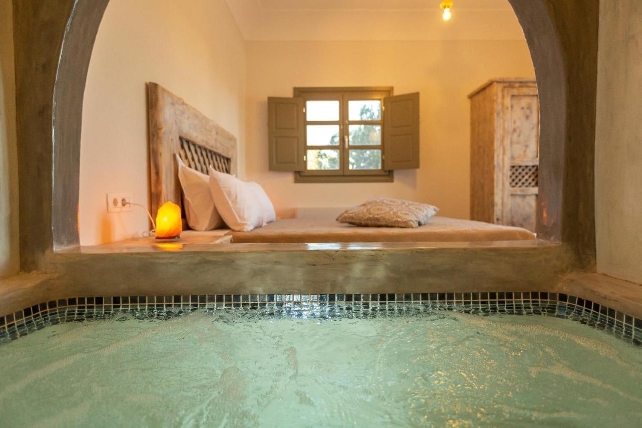 Elixirium Villa Perissa  Buitenkant foto